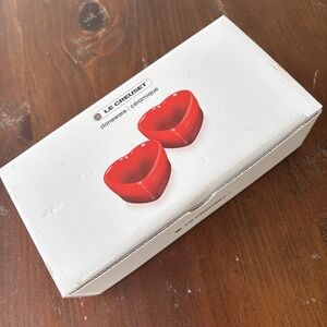 Le Creuset HEART Ramekins SET of 2 Cerise Red 300mL/10OZ New in BOX Love Girly